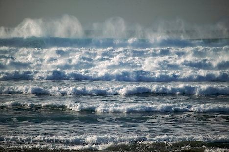 series of ocean-waves.jpg